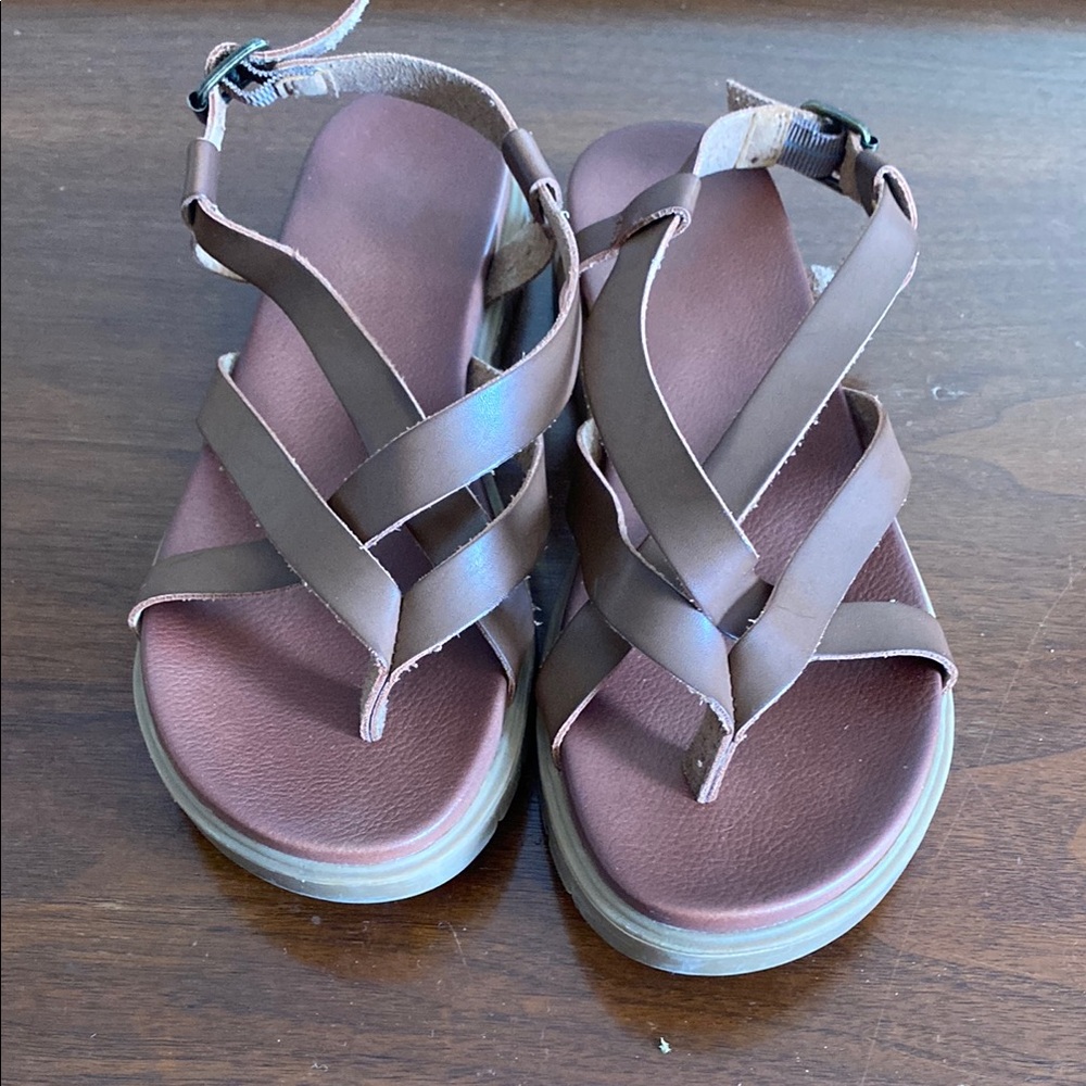 MIA Lugg Sole Flatt Strapy Sandals